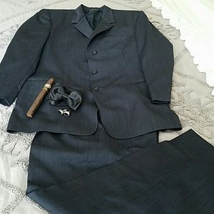 🎉HP🎉Men’s Nino Cerruti Designer Rue Royale Suit